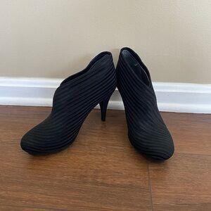 United Nude Black Women's Heels